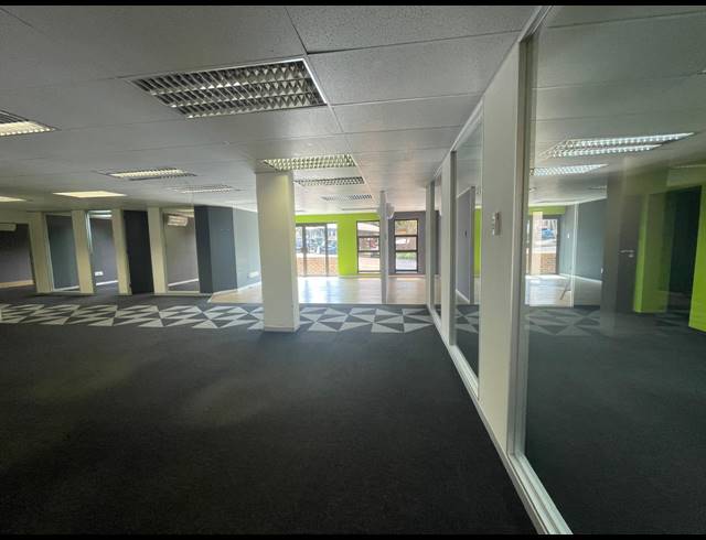 263M² OFFICE TO LET IN HURLINGHAM